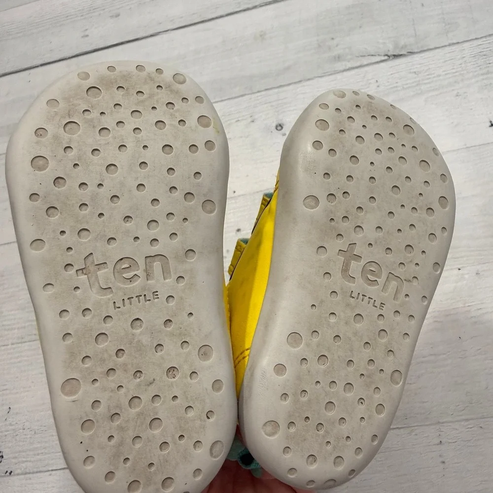 Ten Little reposhing these